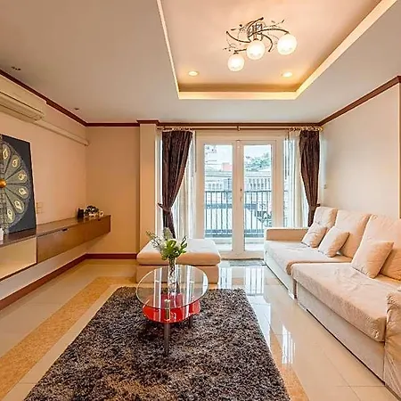 Phoenix Serviced Apartment