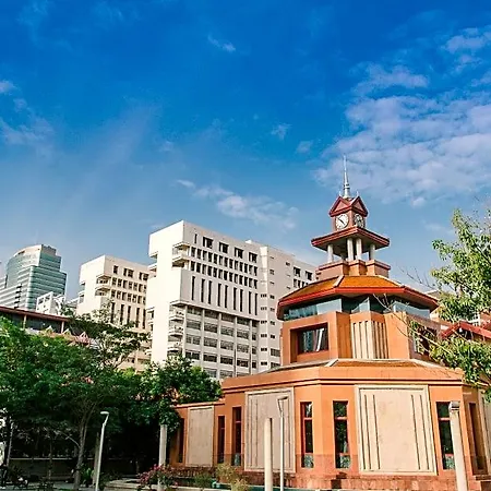 Phoenix Serviced Apartment