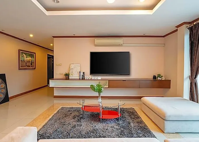 Hotel Phoenix Serviced 5*